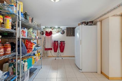 8 Monaghan Road Edison NJ 08817