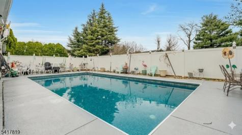 8 Monaghan Road Edison NJ 08817
