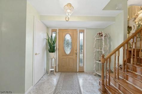 8 Monaghan Road Edison NJ 08817