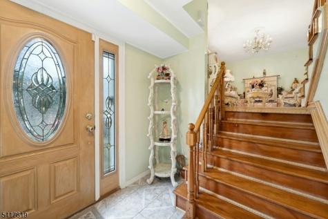 8 Monaghan Road Edison NJ 08817