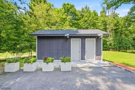 142 Gunn Road Frankford NJ 07826