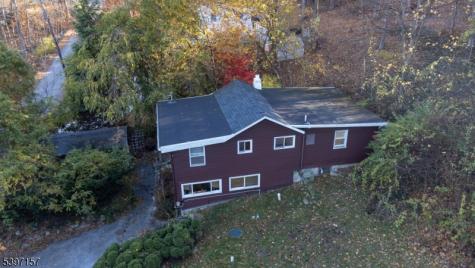 18 Decker Pond Road Vernon NJ 07461