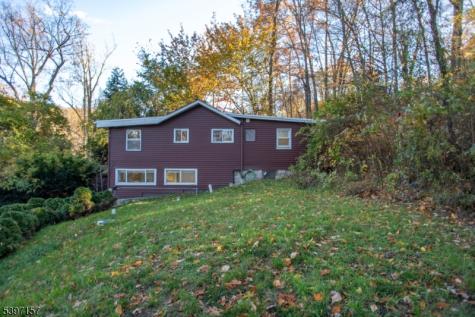 18 Decker Pond Road Vernon NJ 07461