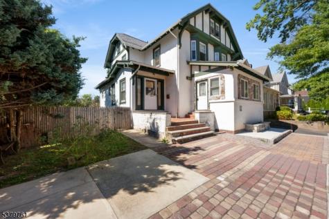 15 Vernon Place East Orange NJ 07017
