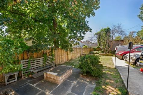 15 Vernon Place East Orange NJ 07017