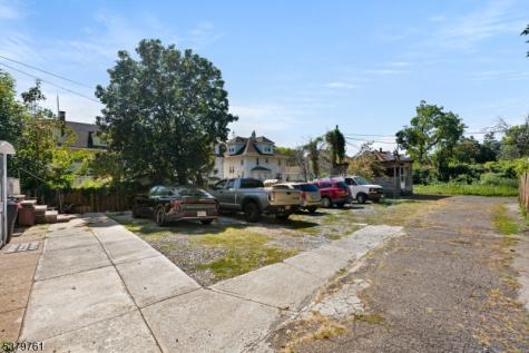 15 Vernon Place East Orange NJ 07017