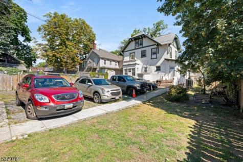 15 Vernon Place East Orange NJ 07017