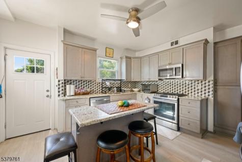 15 Vernon Place East Orange NJ 07017