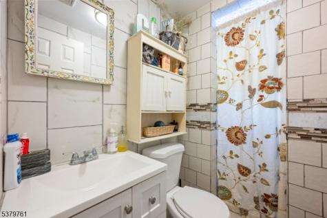 15 Vernon Place East Orange NJ 07017