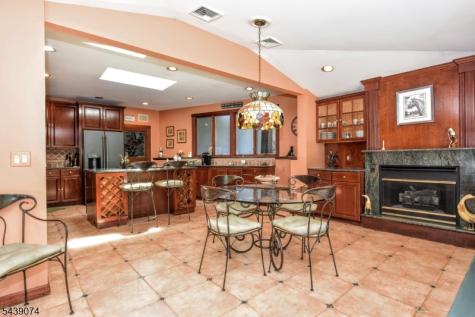 45 Lakeshore Drive Oakland NJ 07436