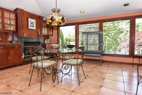 45 Lakeshore Drive Oakland NJ 07436