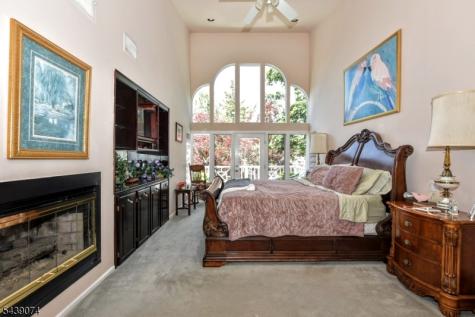 45 Lakeshore Drive Oakland NJ 07436