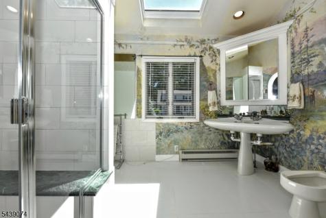 45 Lakeshore Drive Oakland NJ 07436