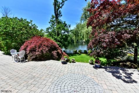 45 Lakeshore Drive Oakland NJ 07436