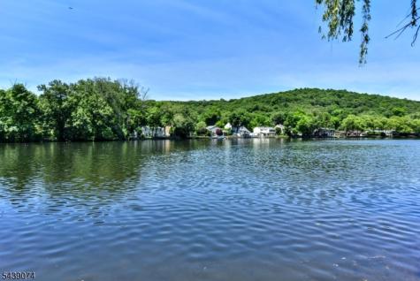 45 Lakeshore Drive Oakland NJ 07436