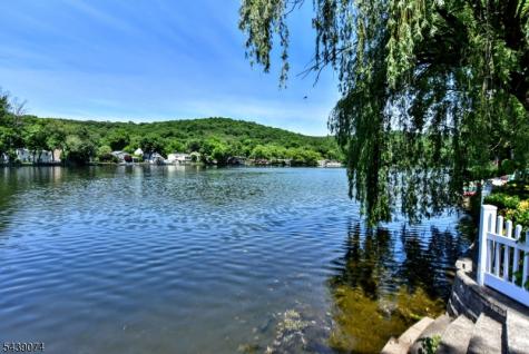 45 Lakeshore Drive Oakland NJ 07436
