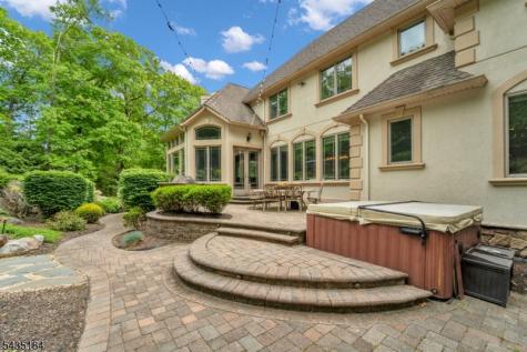 127 Waughaw Road Montville NJ 07082