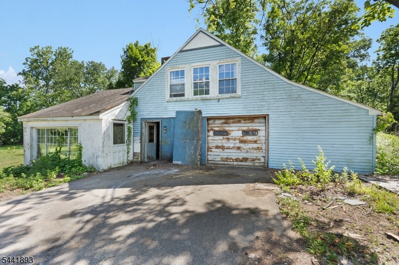 401 Bloomsbury Road Franklin NJ 08804