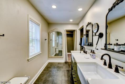 9 Zion Road East Amwell NJ 08525