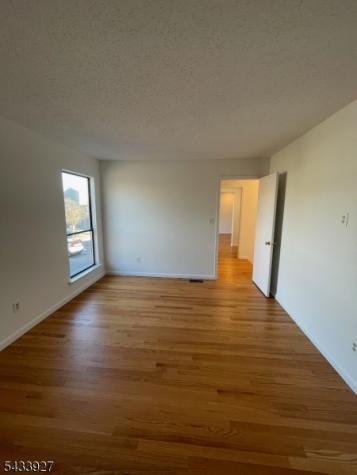 73 Linda Lane Edison NJ 08820