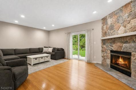 606 Park Place Springfield NJ 07081