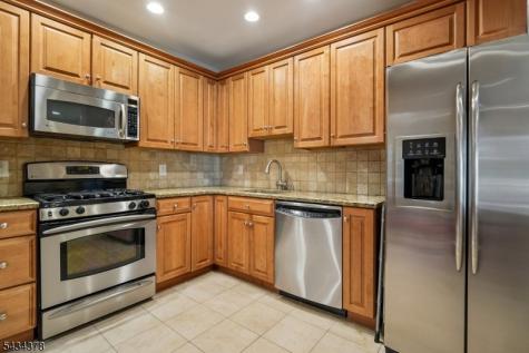 606 Park Place Springfield NJ 07081