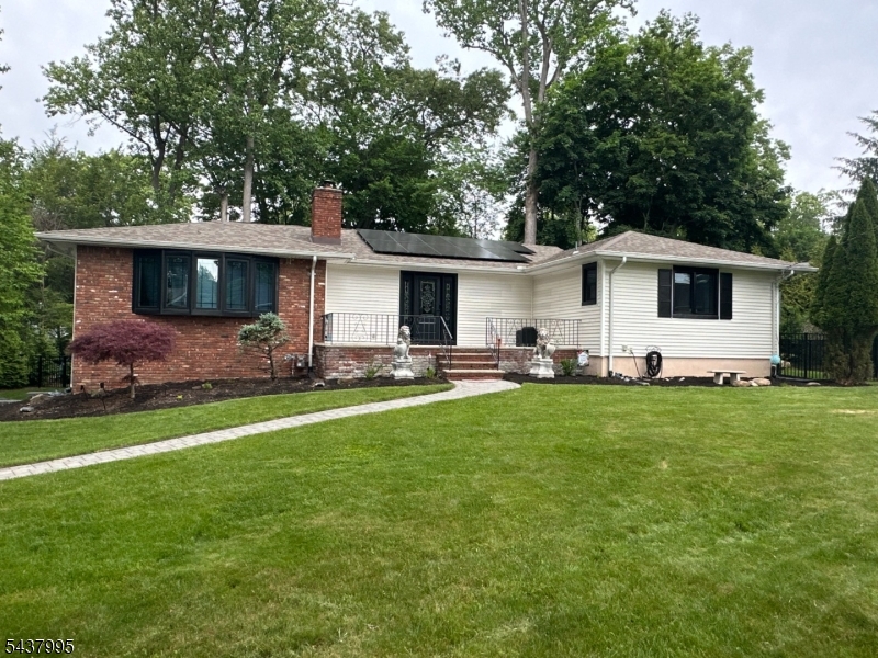 43 Overlook Court Ramsey NJ 07446