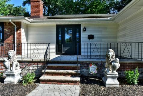 43 Overlook Court Ramsey NJ 07446
