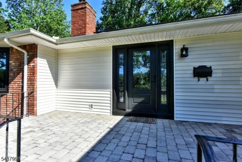 43 Overlook Court Ramsey NJ 07446