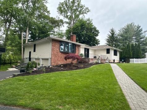 43 Overlook Court Ramsey NJ 07446