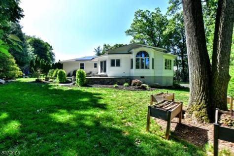 43 Overlook Court Ramsey NJ 07446