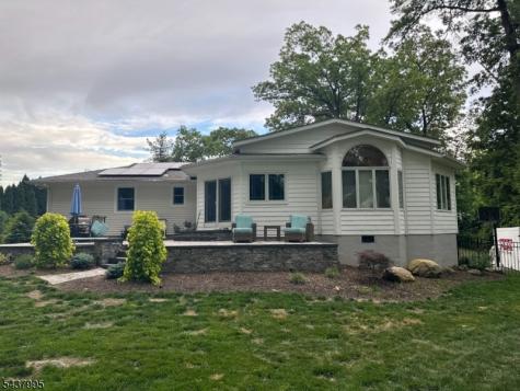 43 Overlook Court Ramsey NJ 07446
