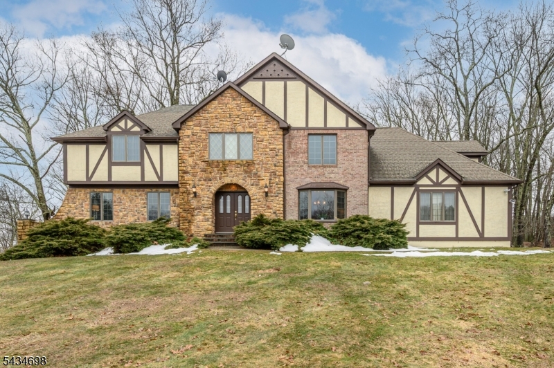 3 Tara Court Hardwick NJ 07825