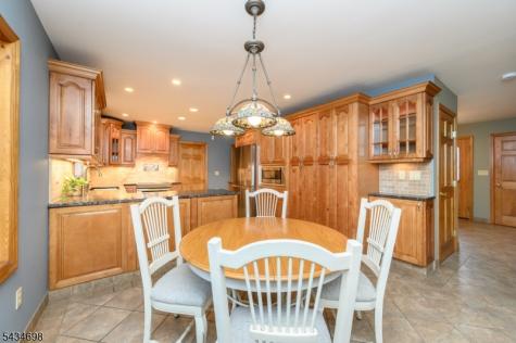 3 Tara Court Hardwick NJ 07825