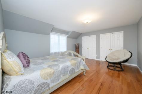 3 Tara Court Hardwick NJ 07825