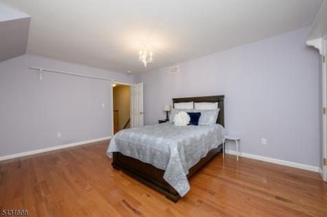 3 Tara Court Hardwick NJ 07825