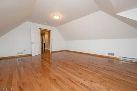3 Tara Court Hardwick NJ 07825