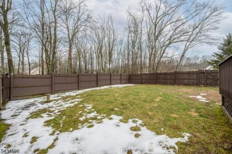 3 Tara Court Hardwick NJ 07825