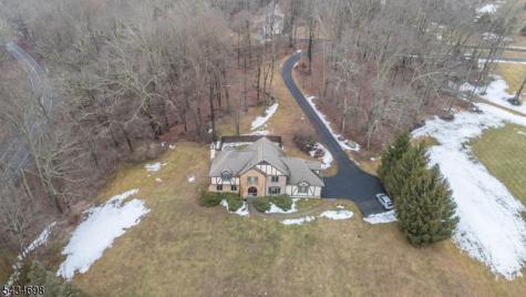3 Tara Court Hardwick NJ 07825