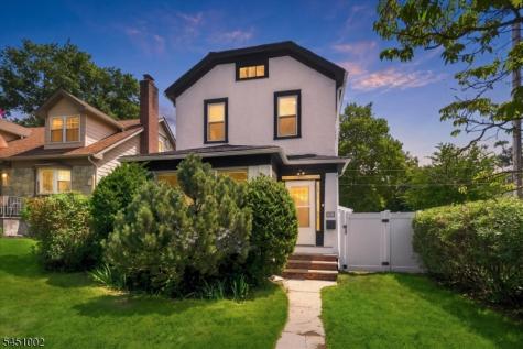 274 Brighton Avenue East Orange NJ 07017