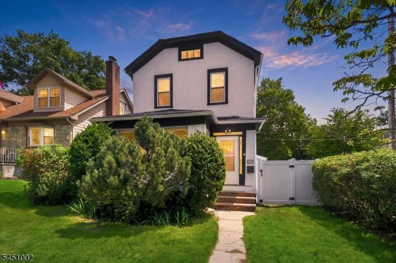 274 Brighton Avenue East Orange NJ 07017