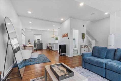 274 Brighton Avenue East Orange NJ 07017