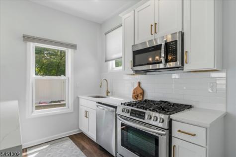 274 Brighton Avenue East Orange NJ 07017
