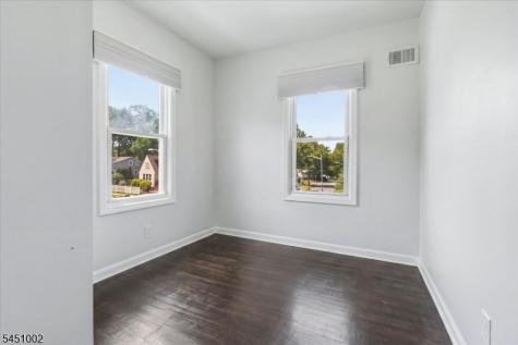 274 Brighton Avenue East Orange NJ 07017