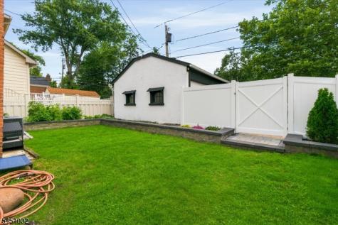 274 Brighton Avenue East Orange NJ 07017