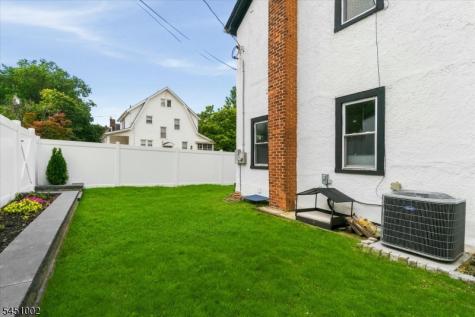 274 Brighton Avenue East Orange NJ 07017