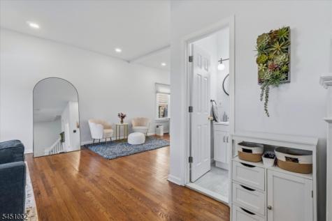 274 Brighton Avenue East Orange NJ 07017