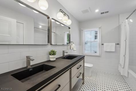 21 Evergreen Place Maplewood NJ 07040