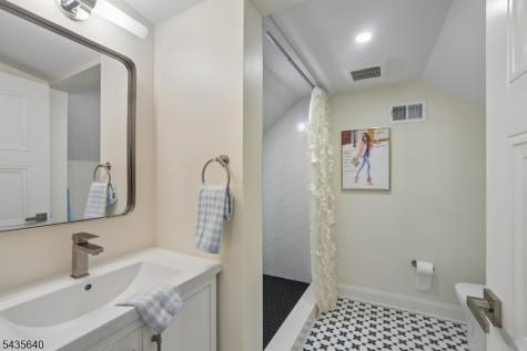 21 Evergreen Place Maplewood NJ 07040