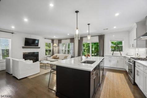 21 Evergreen Place Maplewood NJ 07040